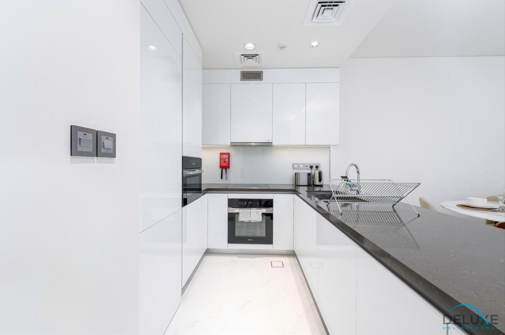 Apartment Lush 2br In District One Phase Iii, Mbr By Deluxe Homes *